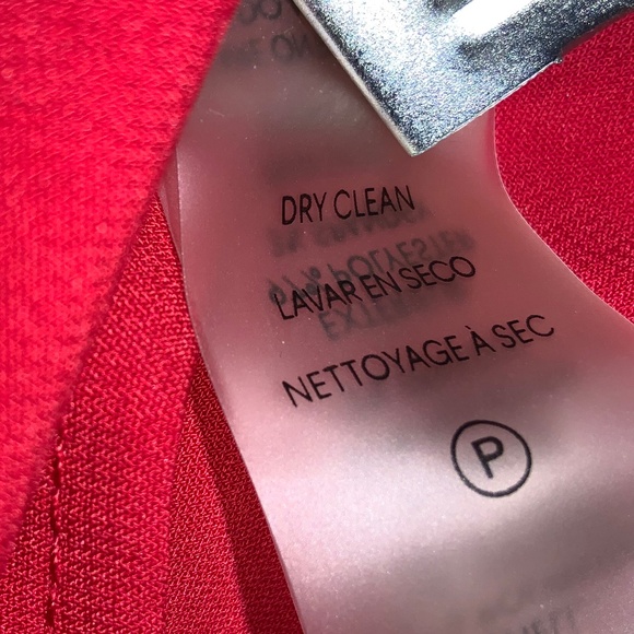 Calvin Klein red split neck long sleeve top Sz L petite button turn back cuffs - Picture 9 of 9